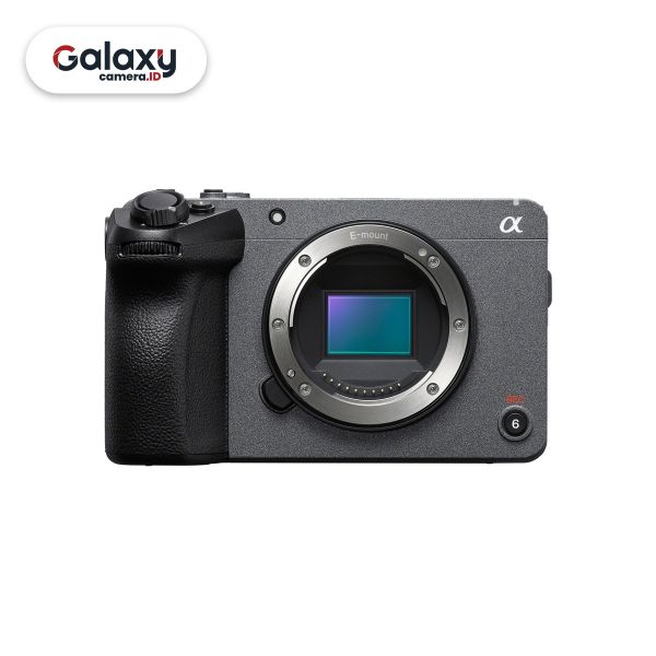 Sony FX30 Body Only + XLR Handle + E PZ 18-105mm F/4 G OSS